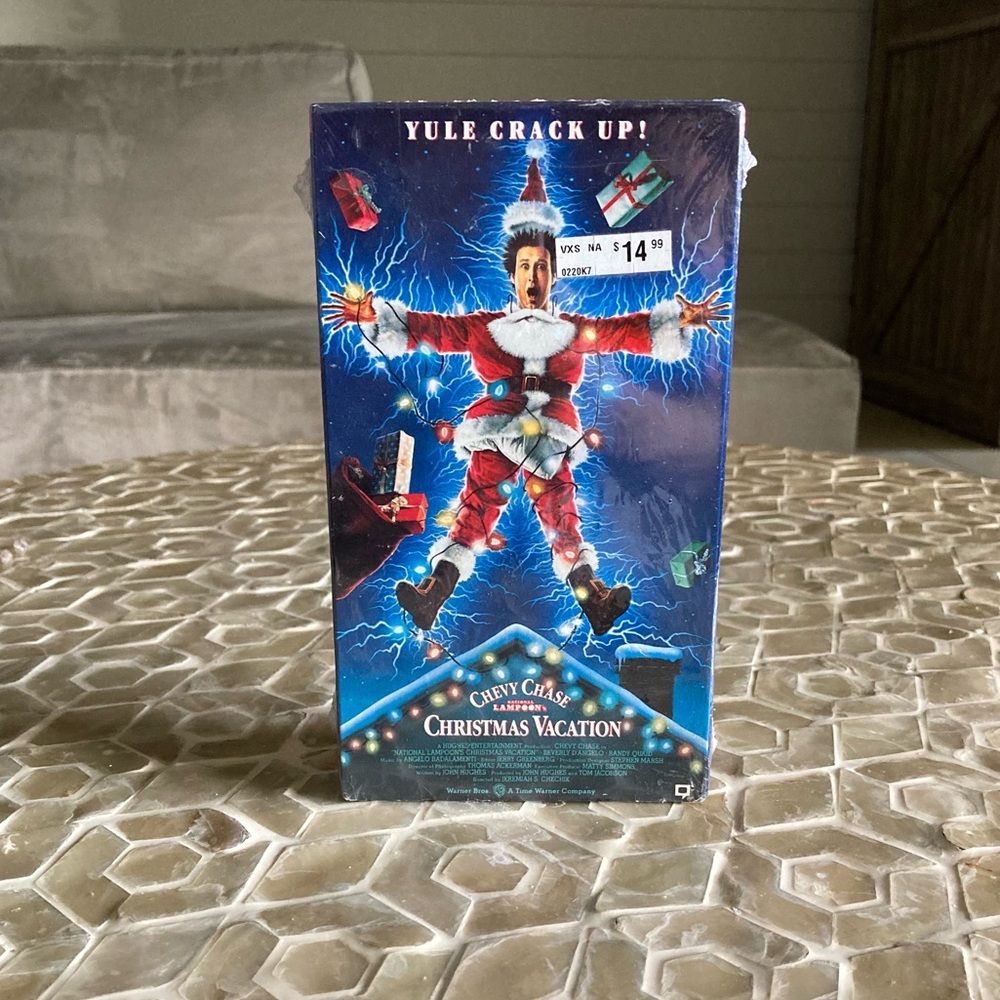 NEW!  {SEALED} National Lampoon's Christmas Vacation VHS